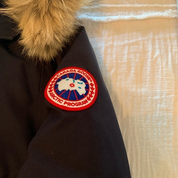 COPY - Canada Goose Kensington Parka  Admiral Blue - Picture 5 of 13